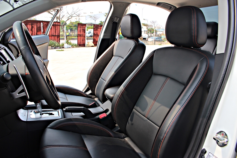 2013年 Lancer IO 1.8 頂級 可全額貸 免頭款交車  第6張相片