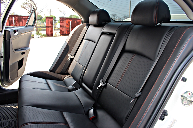 2013年 Lancer IO 1.8 頂級 可全額貸 免頭款交車  第7張相片