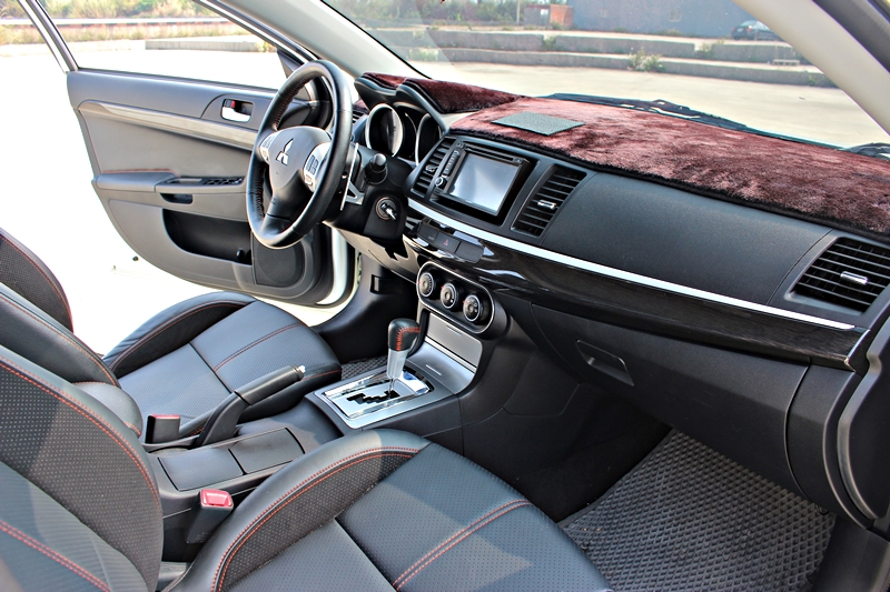 2013年 Lancer IO 1.8 頂級 可全額貸 免頭款交車  第8張相片