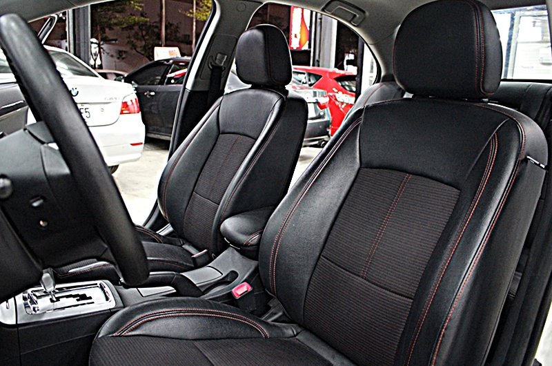 2012年 Lancer IO 1.8 車況履約保證保固 可全額貸 免頭款交車  第6張相片