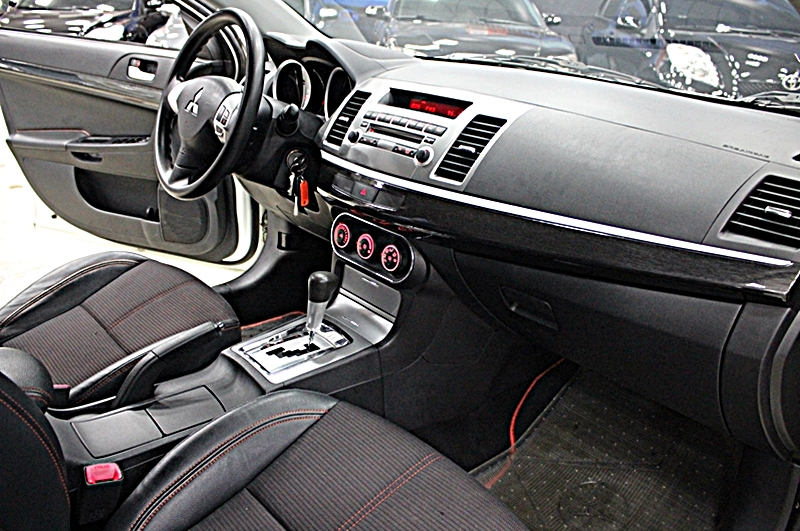 2012年 Lancer IO 1.8 車況履約保證保固 可全額貸 免頭款交車  第8張相片