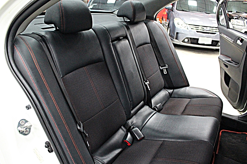 2012年 Lancer IO 1.8 車況履約保證保固 可全額貸 免頭款交車  第11張相片
