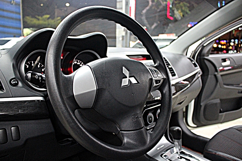 2012年 Lancer IO 1.8 車況履約保證保固 可全額貸 免頭款交車  第12張相片
