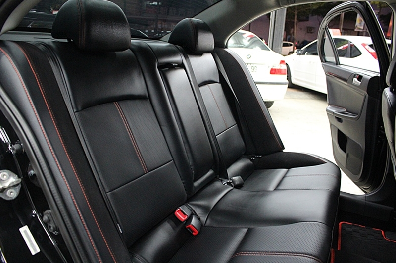 2012年 Lancer IO 1.8 車況履約保證保固 可全額貸 免頭款交車  第9張相片
