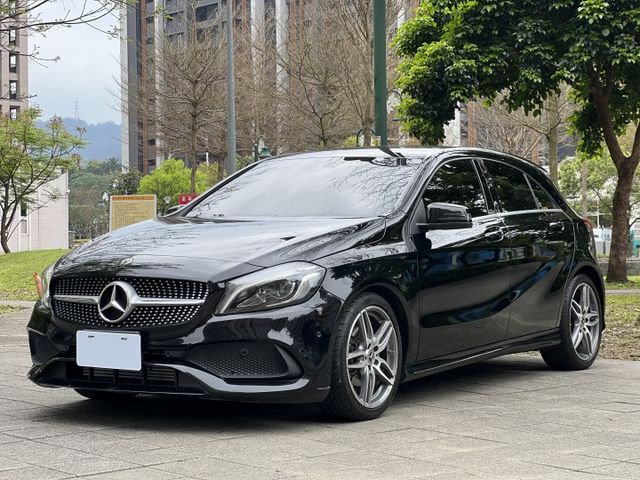 市場少見黑色的A180 AMG  第2張相片