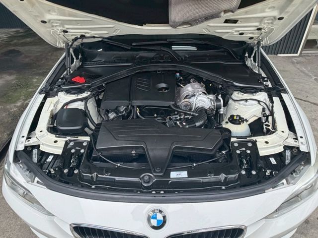 里程只跑10萬，國產車價格，直接開BMW  第15張相片