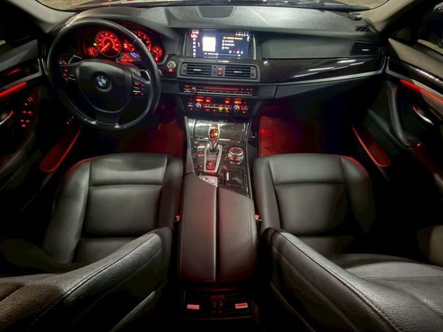 用3系差不多的價錢，直接開5系，超值  第9張相片