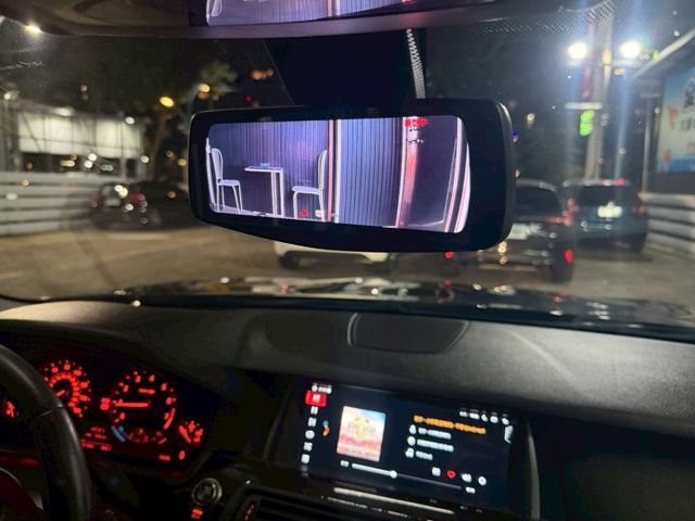 用3系差不多的價錢，直接開5系，超值  第15張相片