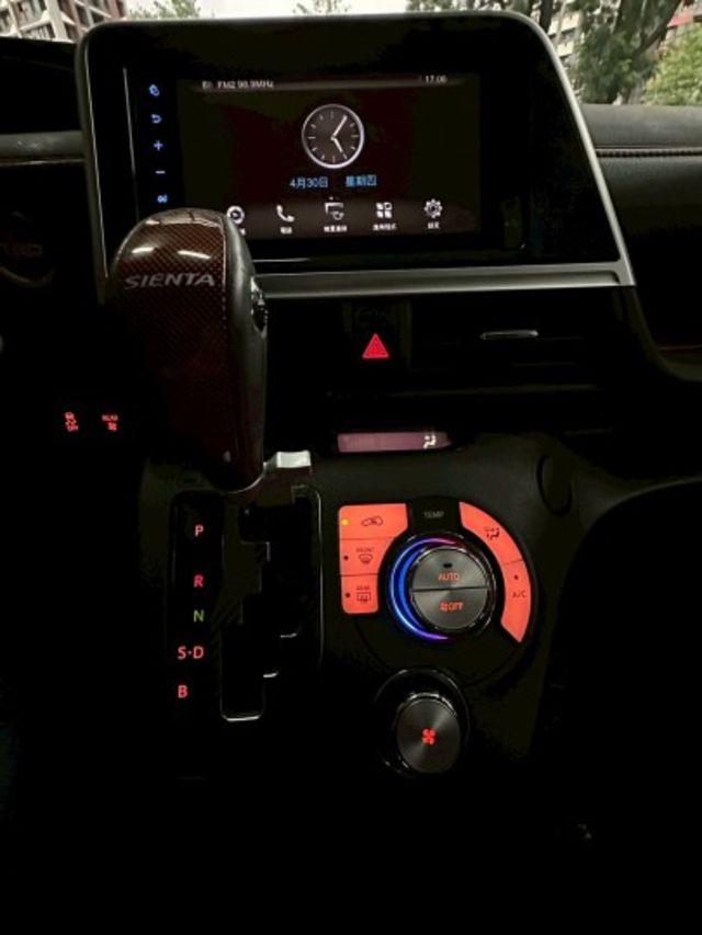 【車朋車業】小七人座，1.8省稅，小改款雙電動滑門  第9張相片