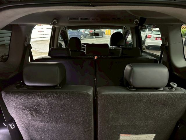 【車朋車業】小七人座，1.8省稅，小改款雙電動滑門  第20張相片