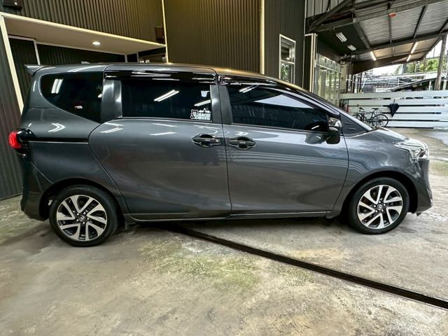 【車朋車業】小七人座，1.8省稅，小改款雙電動滑門  第2張相片