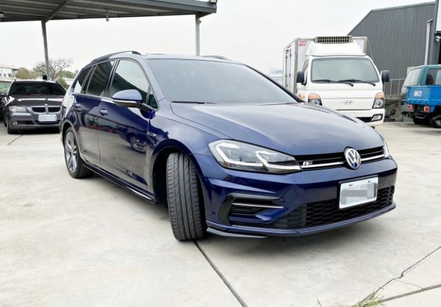 旅行車 Golf Variant 280 1.4 R-LINE 全景天窗 空力套件 跟車 僅開1萬 可全貸 二手 中古  第6張相片