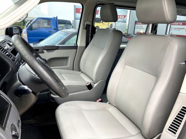 ✅福斯✅T5 KOMBI 2.0 TDI✅柴油✅原廠高頂✅福祉車✅一手車✅復康巴士✅輪椅升降機✅露營車✅可全貸✅免頭款✅  第4張相片