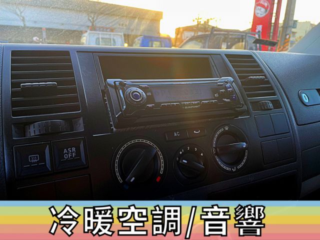 ✅福斯✅T5✅原廠 高頂✅福祉車✅一手車✅復康巴士✅輪椅車✅輪椅升降機✅露營車✅車泊✅車宿✅車床✅野營✅二手✅中古  第8張相片
