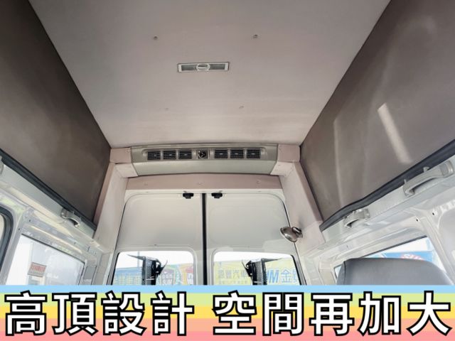 ✅福斯✅T5✅原廠 高頂✅福祉車✅一手車✅復康巴士✅輪椅車✅輪椅升降機✅露營車✅車泊✅車宿✅車床✅野營✅二手✅中古  第18張相片