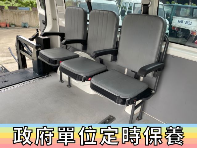✅福斯✅T5✅2009領牌✅高頂✅福祉車✅一手車✅復康巴士✅輪椅✅輪椅升降機✅露營車✅車泊✅車宿✅車床✅野營✅二手✅中古  第14張相片