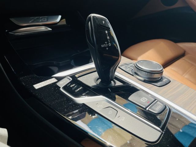✅正2019年✅總代理✅X3 30i 豪華運動版✅認證車✅全景電動天窗✅腳踢電動尾門✅自動煞停✅環景360✅三區恆溫  第17張相片