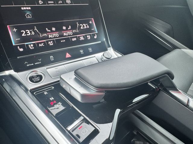 ✅E-tron Sportback 55✅實跑1 萬2千公里✅新車價357萬✅免200萬✅跟新車一樣差在價格✅原鈑件  第13張相片