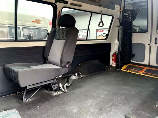 ✅改款✅2013年得利卡✅原鈑件✅福祉車✅一手車✅復康巴士✅輪椅升降機✅可全貸✅免頭款✅  第10張相片