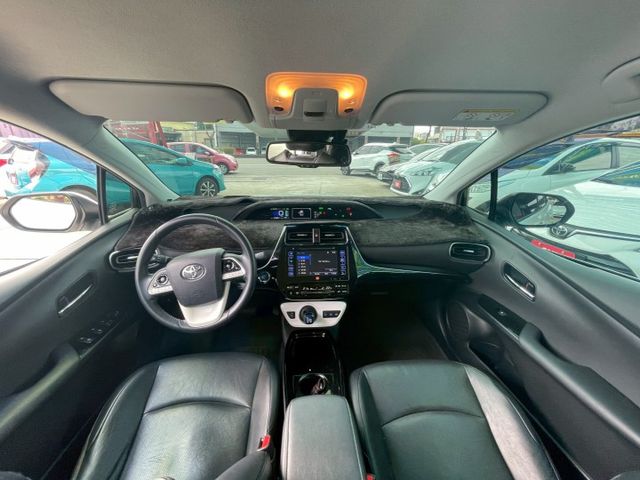 ✅插電式油電PHV✅60公里純電✅油電✅定速.恆溫✅可全貸✅免頭款✅免保人✅免聯徵✅二手✅中古✅  第5張相片