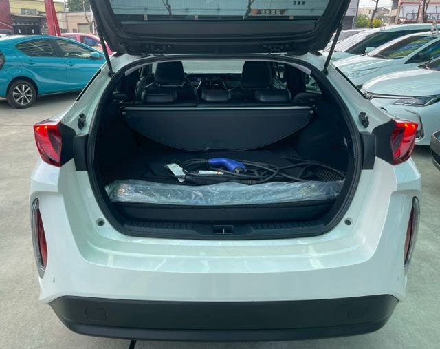 ✅插電式油電PHV✅60公里純電✅油電✅定速.恆溫✅可全貸✅免頭款✅免保人✅免聯徵✅二手✅中古✅  第18張相片