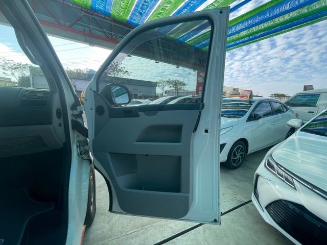 ✅福斯✅T5✅原廠 高頂✅福祉車✅一手車✅復康巴士✅輪椅車✅輪椅升降機✅露營車✅車泊✅車宿✅車床✅野營✅二手✅  第14張相片