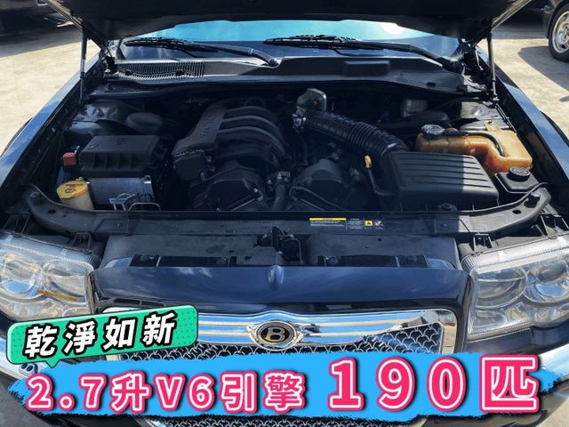 小賓利✅300C 2.7✅大器有派頭✅可全貸✅免頭款✅免保人✅免聯徵✅二手✅中古✅強力過件  第18張相片