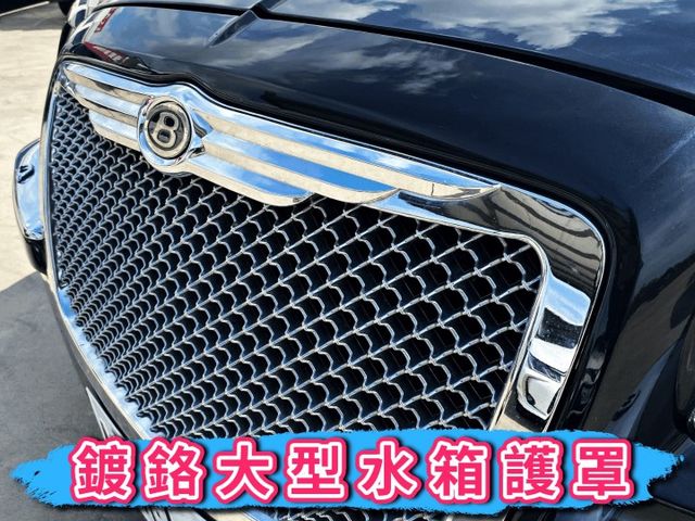 小賓利✅300C 2.7✅大器有派頭✅可全貸✅免頭款✅免保人✅免聯徵✅二手✅中古✅強力過件  第20張相片