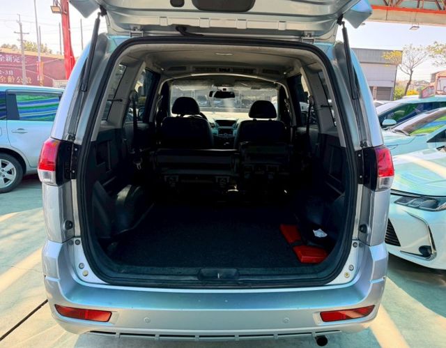 ✅ZINGER✅市場最低價✅倒車顯影✅精緻型✅後座出風口✅純跑4萬✅免保人✅免聯徵✅二手✅中古✅強力過件✅線上申貸  第13張相片