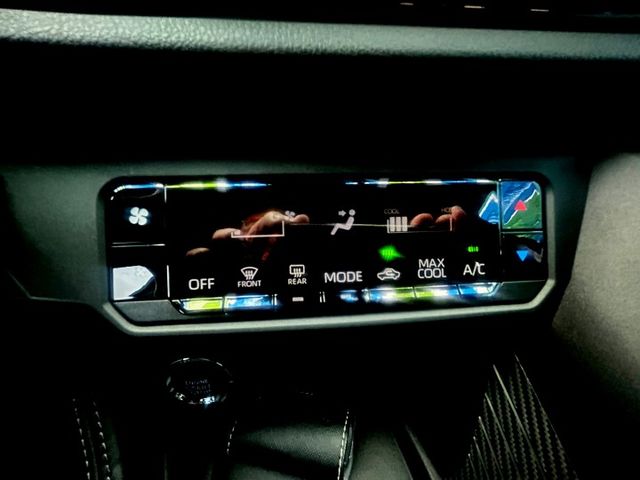 ✅全新領牌車✅Yaris Cross ✅環景/盲點/前後雷達/前後行車紀錄器✅特仕版✅全網最低價✅需配合貸款  第7張相片