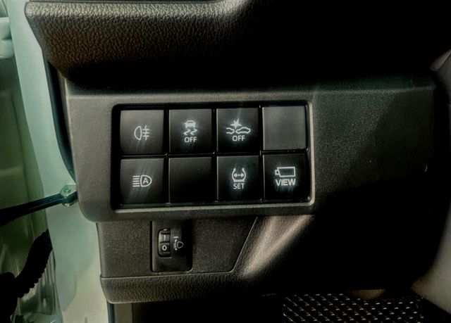 ✅全新領牌車✅Yaris Cross ✅環景/盲點/前後雷達/前後行車紀錄器✅特仕版✅全網最低價✅需配合貸款  第8張相片