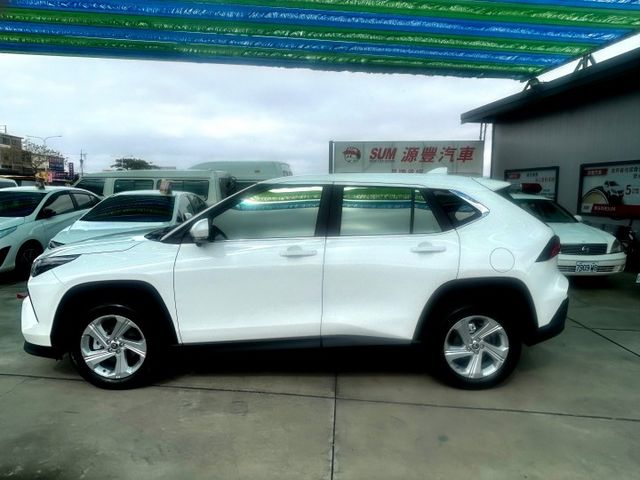 ✅全新領牌車✅Yaris Cross ✅環景/盲點/前後雷達/前後行車紀錄器✅特仕版✅全網最低價✅需配合貸款  第20張相片