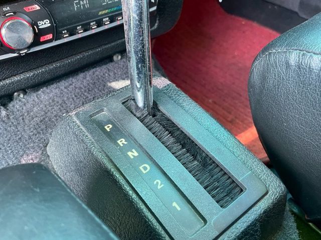 VOVLO✅僅跑7萬公里✅總代理✅復古✅古董車✅240GLE✅整車原廠✅原汁原味✅舊式車牌✅收藏等級  第6張相片