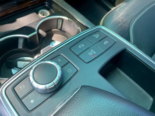 2014✅GL350✅全景天窗✅電動收折座椅✅7人座✅4WD✅定速✅可全貸✅可貸100萬✅免保人  第10張相片