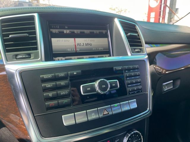 2014✅GL350✅全景天窗✅電動收折座椅✅7人座✅4WD✅定速✅可全貸✅可貸100萬✅免保人  第11張相片