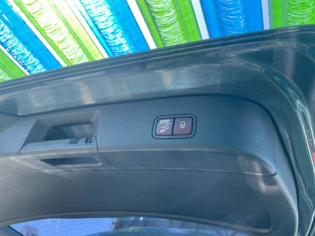 2014✅GL350✅全景天窗✅電動收折座椅✅7人座✅4WD✅定速✅可全貸✅可貸100萬✅免保人  第17張相片