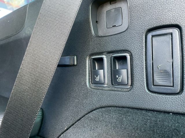 2014✅GL350✅全景天窗✅電動收折座椅✅7人座✅4WD✅定速✅可全貸✅可貸100萬✅免保人  第18張相片