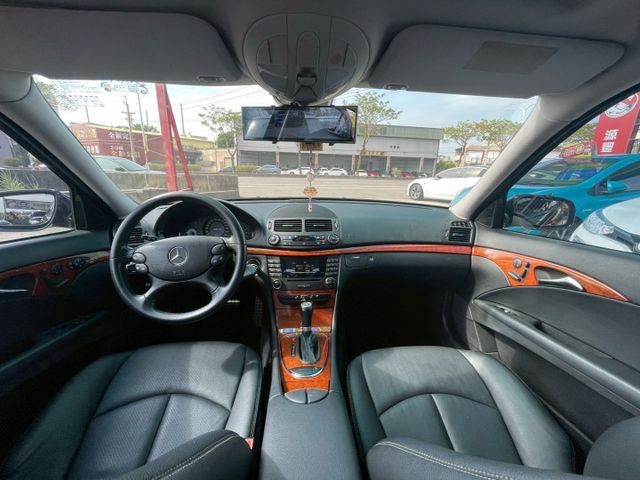 ✅2008年 E280✅總代理✅僅跑8萬✅典雅版✅全景電窗✅倒車顯影✅前座電動椅✅可全貸✅免保人✅強力過件  第5張相片