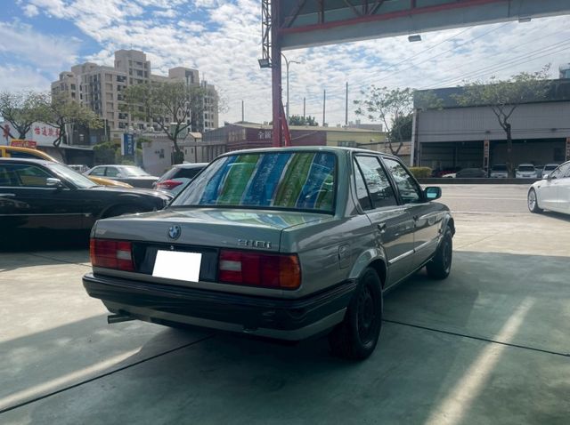 ✅復古✅古董車✅318I✅總代理✅BMW✅整車原廠✅原汁原味✅台灣省舊式車牌✅收藏  第3張相片