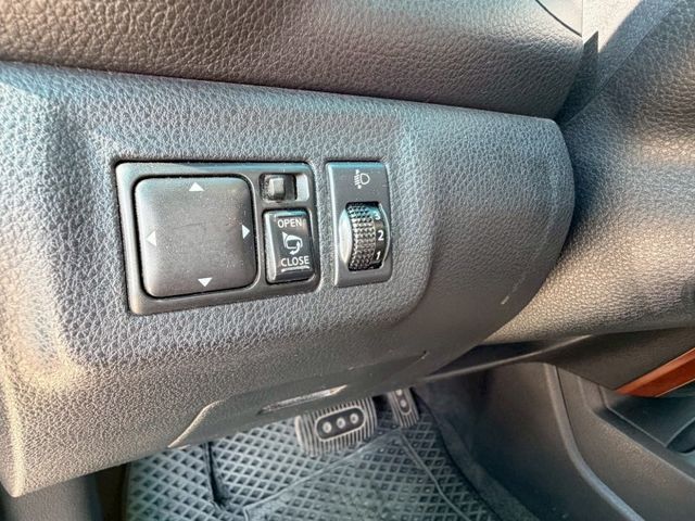 2012年✅NISSAN✅Livina✅倒車顯影✅恆溫✅可全貸✅免頭款✅免保人✅免聯徵✅中古✅強力過件✅線上申貸✅  第9張相片