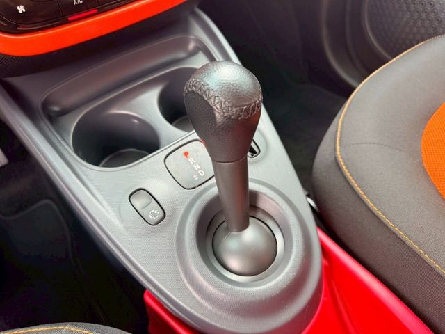 2016年領牌✅SMART Passion版✅Forfour✅恆溫✅剛換4顆輪胎✅倒車顯影✅可全貸✅免頭款✅免  第13張相片