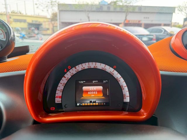2016年領牌✅SMART Passion版✅Forfour✅恆溫✅剛換4顆輪胎✅倒車顯影✅可全貸✅免頭款✅免  第19張相片