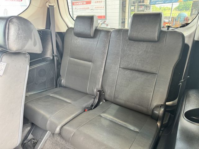 ✅原廠7人座✅雙電動滑門✅倒車顯影✅ISOFIX✅車道偏移警示✅可全貸✅免頭款✅免保人✅免聯徵✅二手✅中古✅強力過件✅  第6張相片