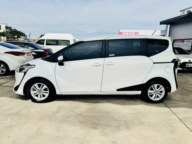 ✅原廠7人座✅雙電動滑門✅倒車顯影✅ISOFIX✅車道偏移警示✅可全貸✅免頭款✅免保人✅免聯徵✅二手✅中古✅強力過件✅  第17張相片