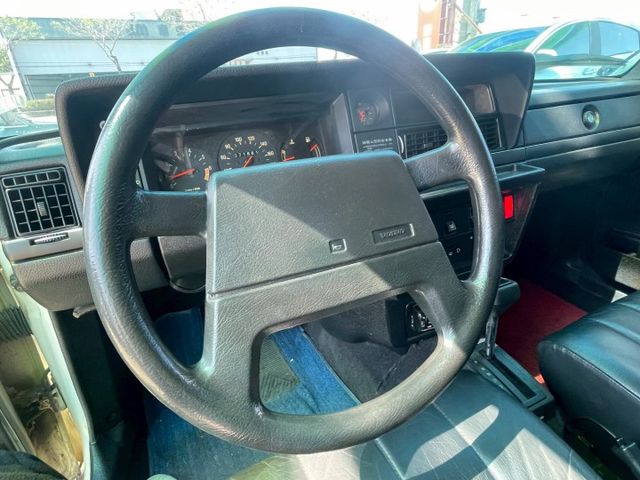 VOVLO✅僅跑7萬公里✅總代理✅復古✅古董車✅240GLE✅整車原廠✅原汁原味✅舊式車牌✅收藏等級  第9張相片