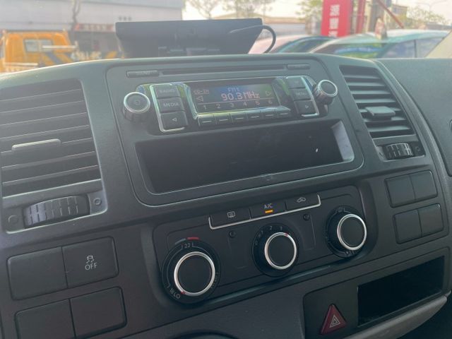 ✅福斯✅T5✅原廠 高頂✅福祉車✅一手車✅復康巴士✅輪椅車✅輪椅升降機✅露營車✅車泊✅車宿✅車床✅野營✅二手✅  第9張相片