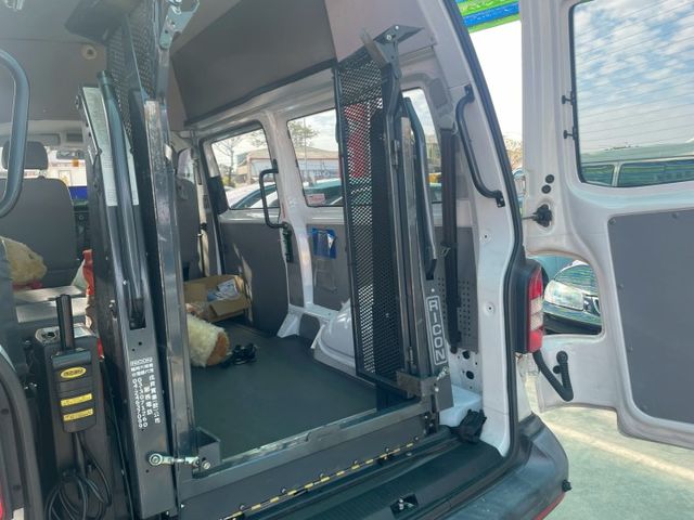 ✅福斯✅T5✅原廠 高頂✅福祉車✅一手車✅復康巴士✅輪椅車✅輪椅升降機✅露營車✅車泊✅車宿✅車床✅野營✅二手✅  第16張相片