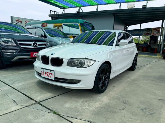 ✅2011年式BMW ✅118I✅小鋼炮✅方向盤快控鍵✅倒車顯影✅小車✅全貸✅超貸✅免保人✅免聯徵  第2張相片