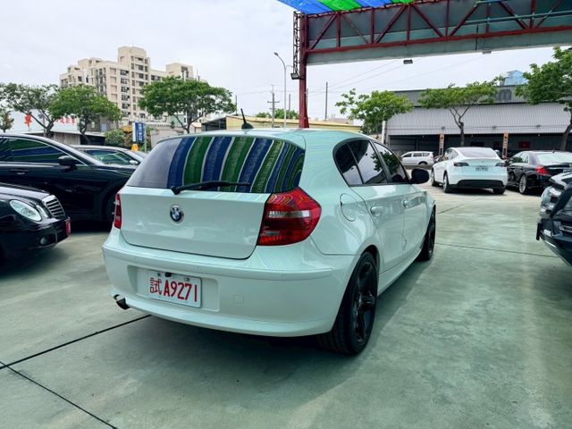 ✅2011年式BMW ✅118I✅小鋼炮✅方向盤快控鍵✅倒車顯影✅小車✅全貸✅超貸✅免保人✅免聯徵  第3張相片