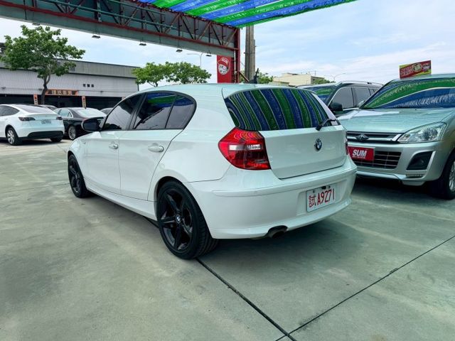 ✅2011年式BMW ✅118I✅小鋼炮✅方向盤快控鍵✅倒車顯影✅小車✅全貸✅超貸✅免保人✅免聯徵  第20張相片
